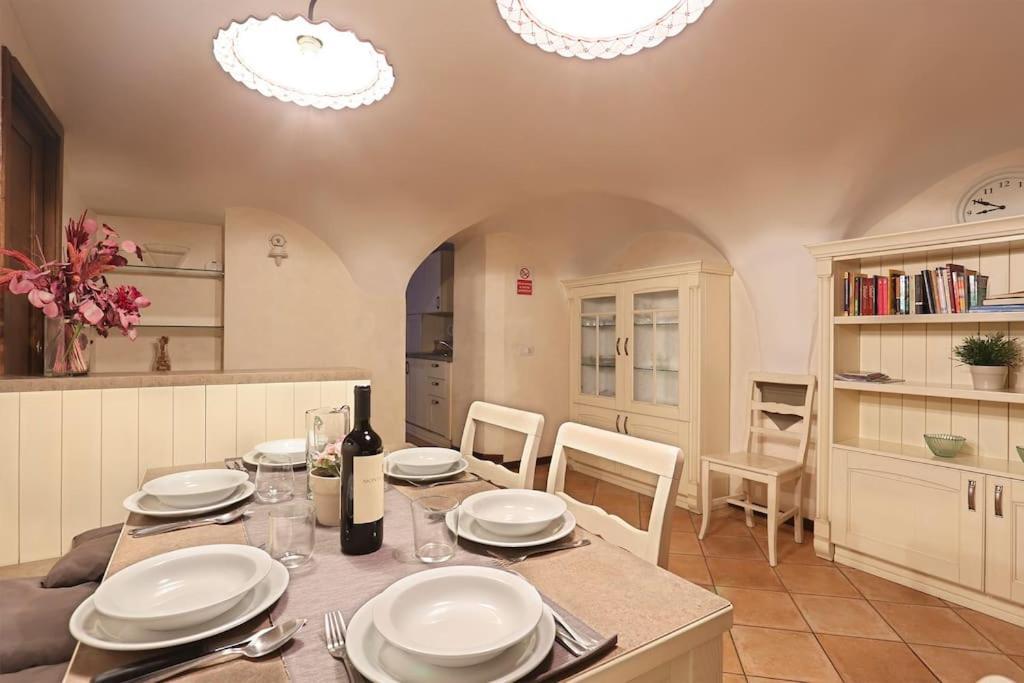 Romantica Suite Firenze 2 Cls Central Market & Dome Exterior photo